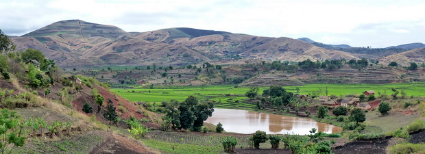 cône Ambohimalala lac Antsizaza