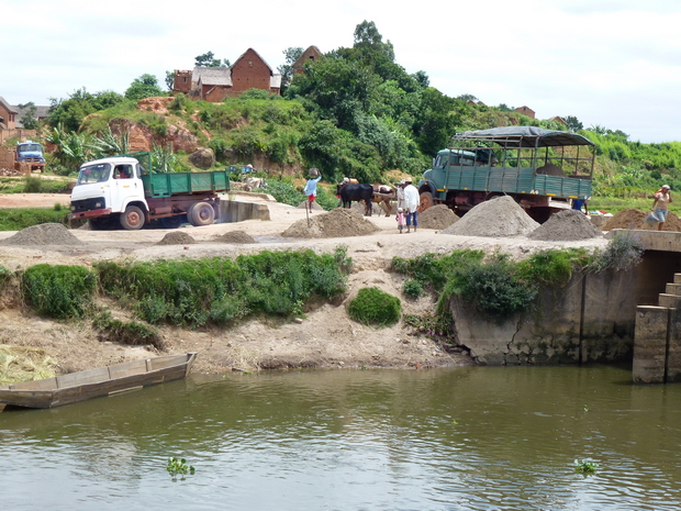 Collecte et transport du sable