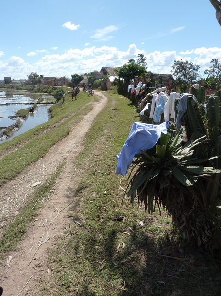 digue direction Ambohitrimanjaka