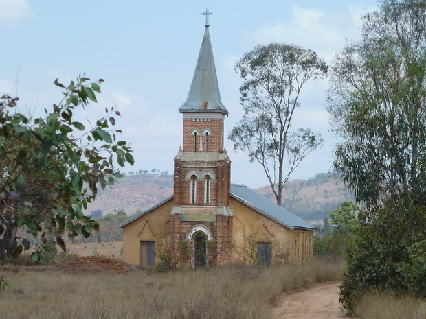 église Antangirika