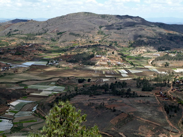 flanc nord du Massif Ampananina