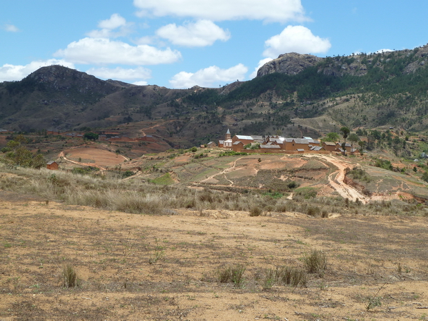 massifs d' Angavokely et d' Ambatomborona