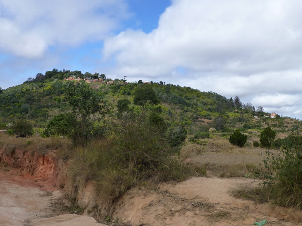 Ambohimanga et l église d' Andakana