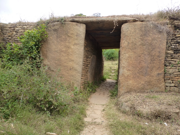 les portes d' Ambohimanga Vavahady Amboara