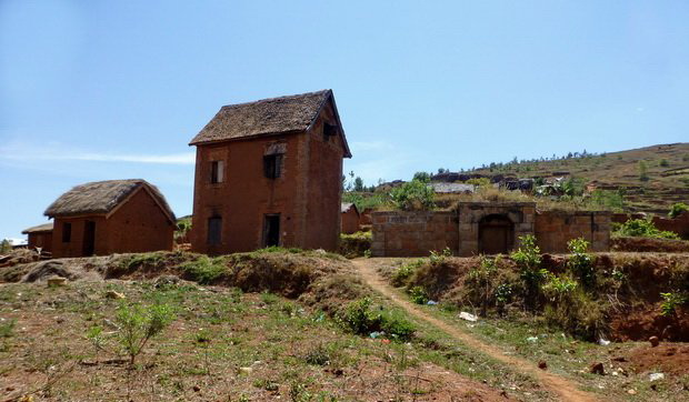 maison et son tombeau