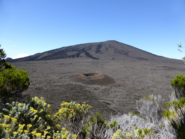 vers le piton de la fournaise Pas de Bellecombe