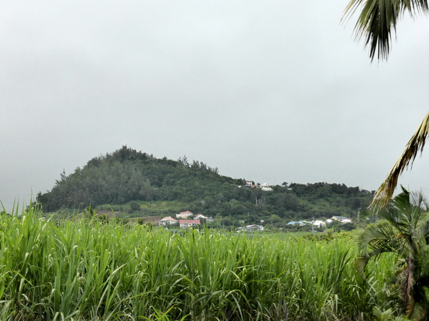 piton du Calvaire une étrange ressemblance avec Ambohimanga