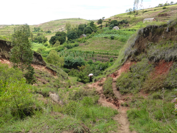 descente vers la rivière Andranodikana