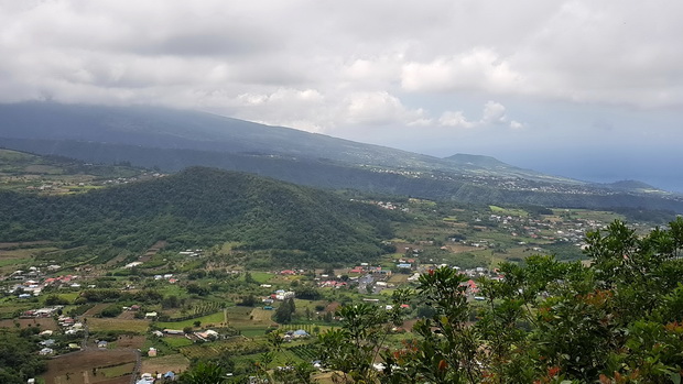 Plaine des Grégues Piton Bernard et Piton Papangue