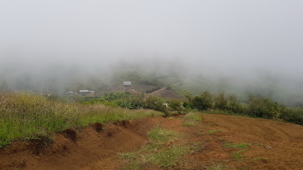 Ferme au pied du Piton Bloc